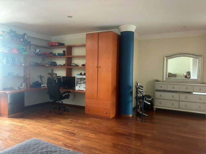CASA EN VENTA EN BOSQUES DE LAS LOMAS