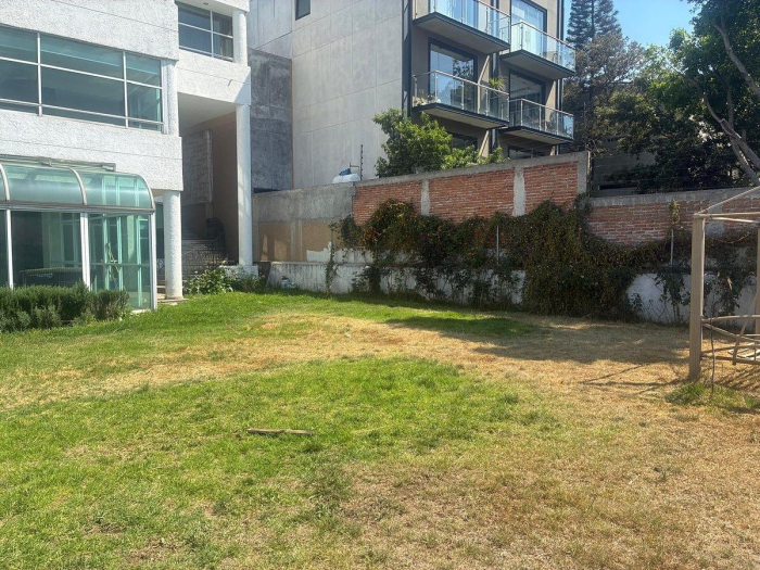 CASA EN VENTA EN BOSQUES DE LAS LOMAS