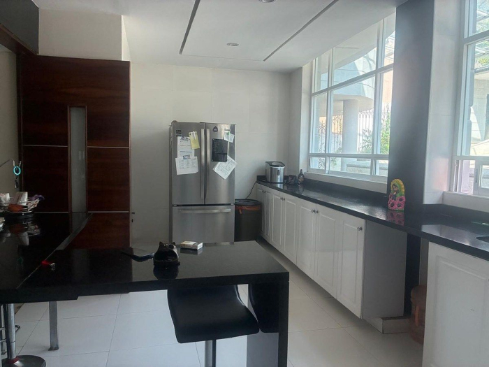 CASA EN VENTA EN BOSQUES DE LAS LOMAS