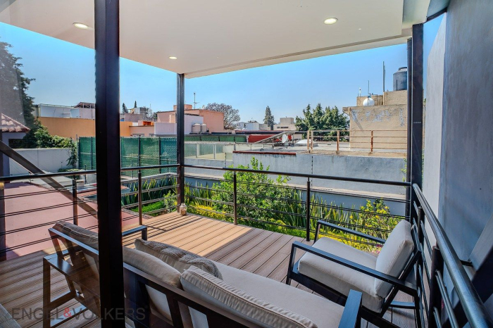 Exclusiva Casa En Venta En Lomas De Tecamachalco.