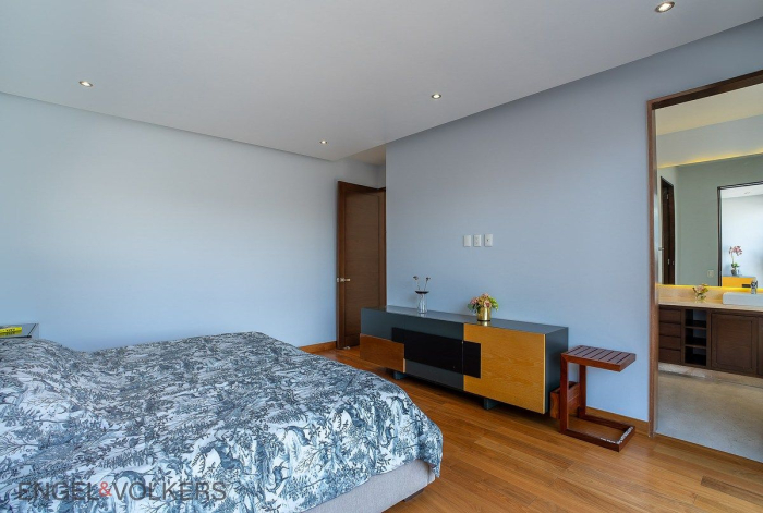 Exclusiva Casa En Venta En Lomas De Tecamachalco.