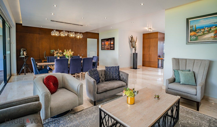 Exclusiva Casa En Venta En Lomas De Tecamachalco.
