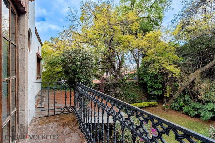 Casa En Venta. Elegancia Histórica En El Corazón De San Ángel Inn