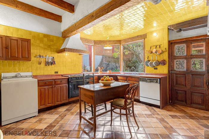 Casa En Venta. Elegancia Histórica En El Corazón De San Ángel Inn