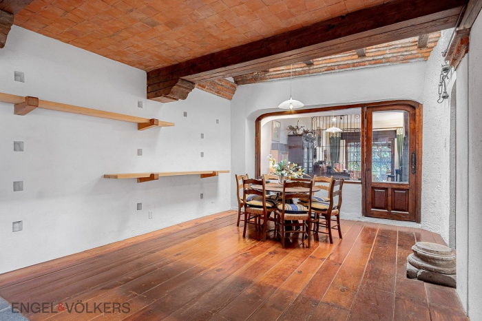 Casa En Venta. Elegancia Histórica En El Corazón De San Ángel Inn