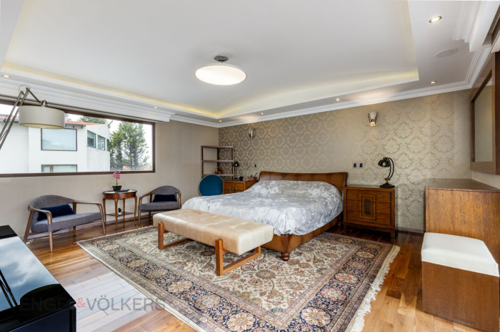 Casa De Lujo En Venta En Los Encinos | Jardín, GYM Y Seguridad 24 H