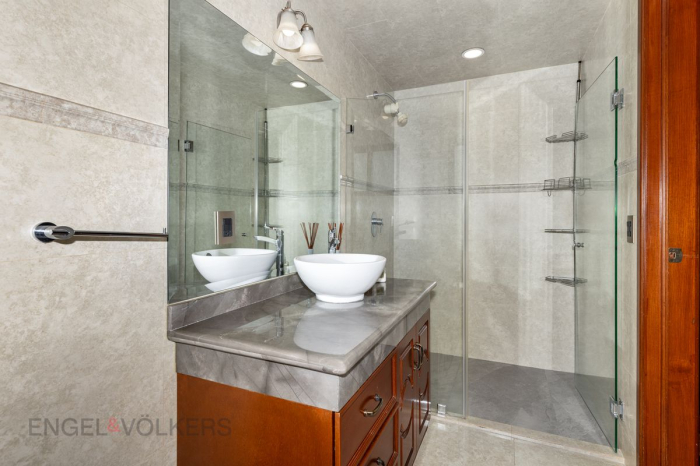 Casa De Lujo En Venta En Los Encinos | Jardín, GYM Y Seguridad 24 H