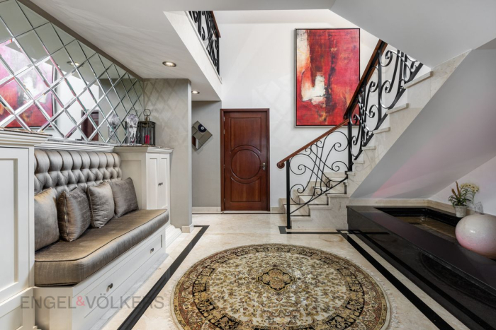 Casa De Lujo En Venta En Los Encinos | Jardín, GYM Y Seguridad 24 H
