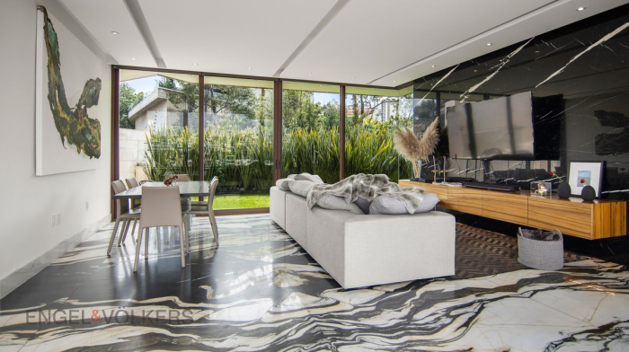 Casa En Venta En Bosques De Las Lomas