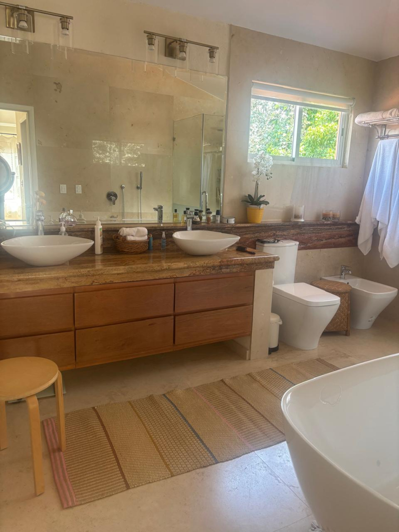casa en renta los robles 