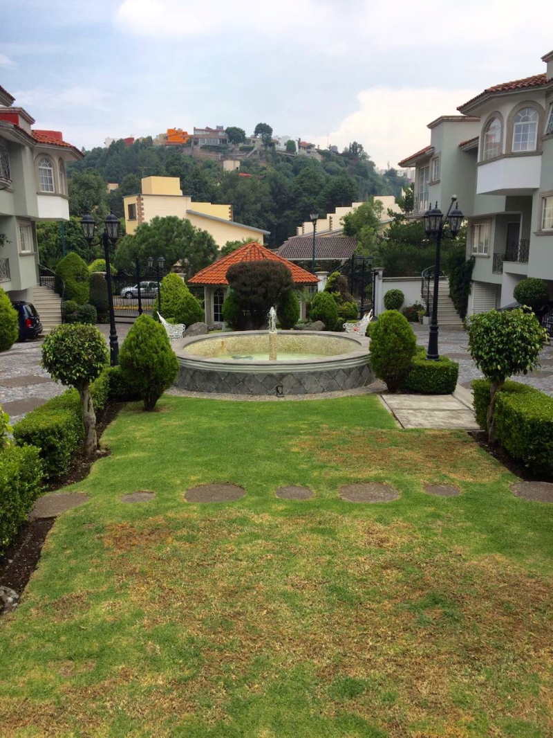 CASA EN VENTA EN INTERLOMAS
