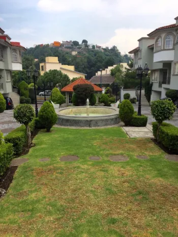 CASA EN VENTA EN INTERLOMAS