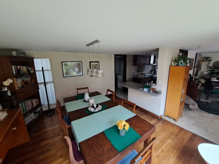 hermosa casa en venta en calle cerrada
