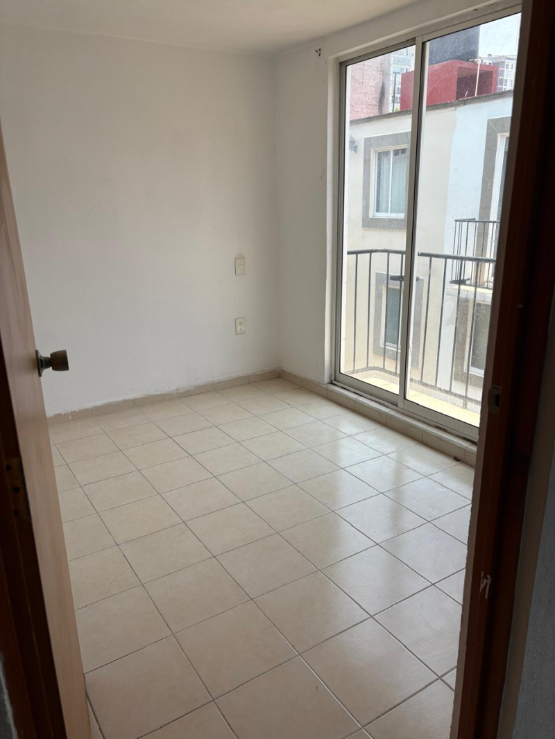 SE VENDE CASA EN CONJUNTO CERRADO EN MIGUEL HIDALGO CDMX