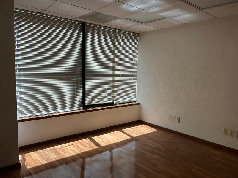Oficina En Renta En Fraccionamiento Vallarta Norte