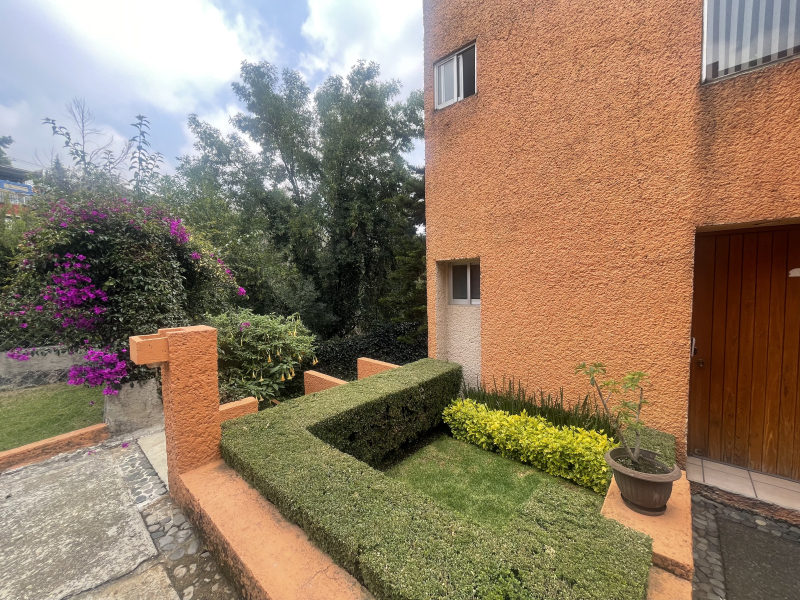 casa en venta en pueblo nuevo bajo (parte alta de san jeronimo)