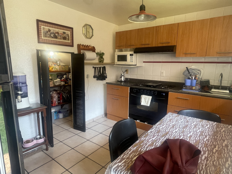 casa en venta en pueblo nuevo bajo (parte alta de san jeronimo)