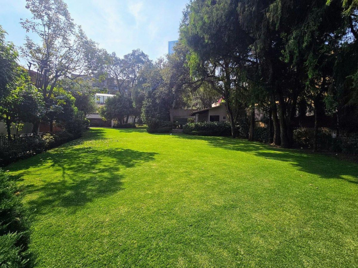 CASA EN VENTA EN BOSQUES DE LAS LOMAS