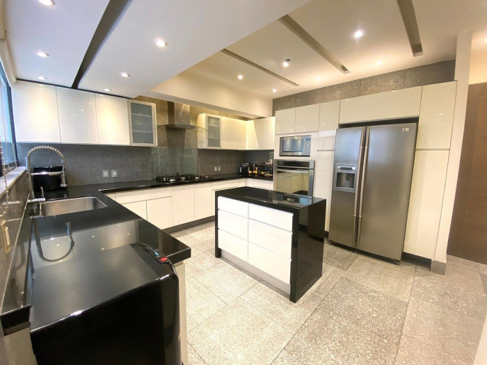 DEPARTAMENTO DE LUJO EN VENTA EN CONDOMINIO 