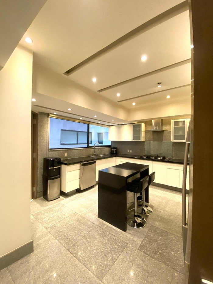 DEPARTAMENTO DE LUJO EN VENTA EN CONDOMINIO 