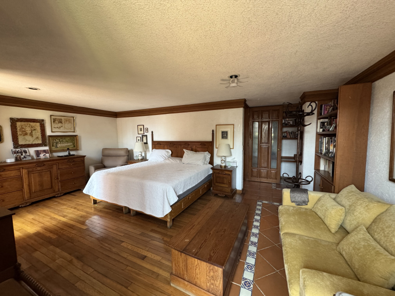 ENCANTADORA CASA EN VENTA CON JARDIN Y ROOFTOP TERRACE - VILLA COYOACAN