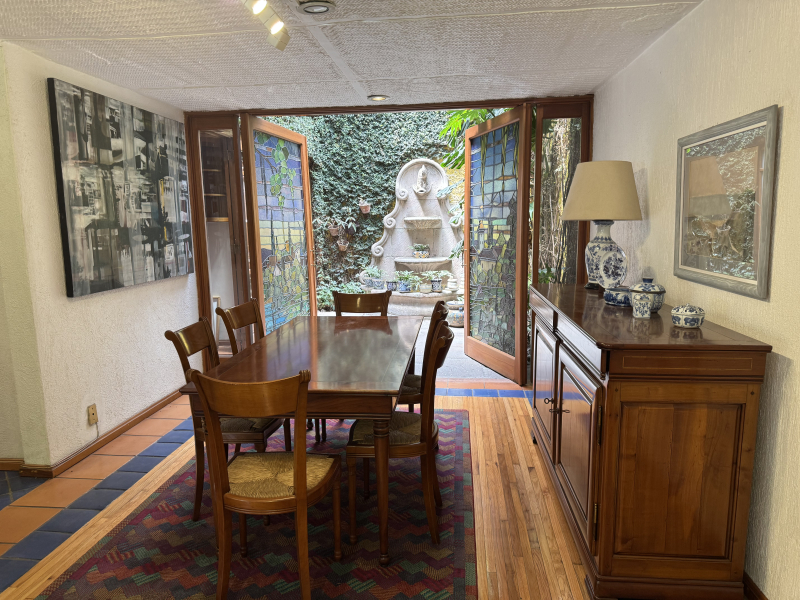 ENCANTADORA CASA EN VENTA CON JARDIN Y ROOFTOP TERRACE - VILLA COYOACAN