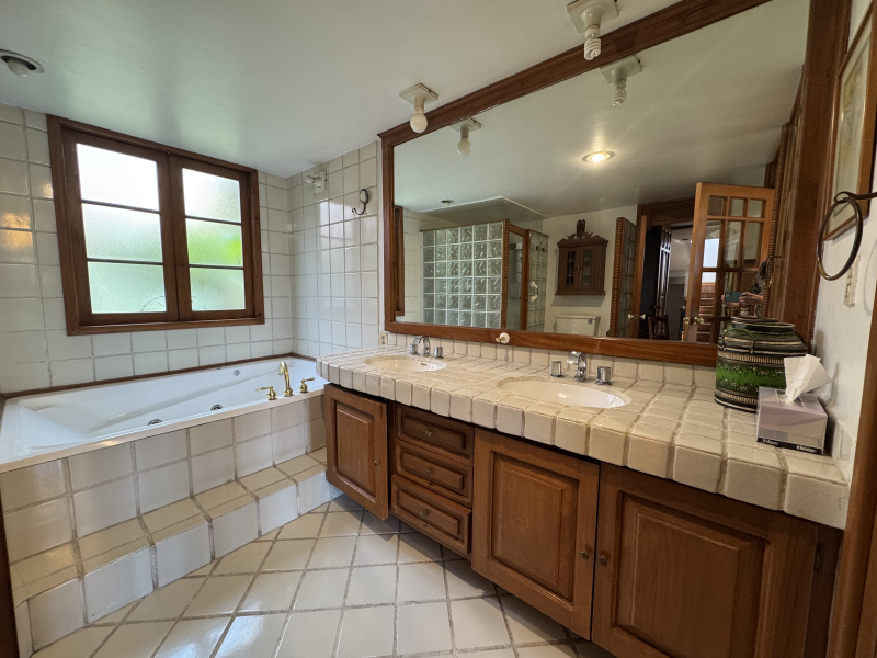 ENCANTADORA CASA EN VENTA CON JARDIN Y ROOFTOP TERRACE - VILLA COYOACAN