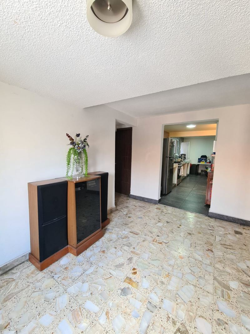 se vende casa en conjunto habitacional en izcalli piramide, tlalnepantla