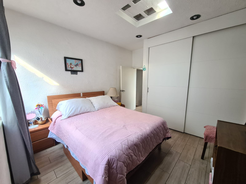 se vende casa en conjunto habitacional en izcalli piramide, tlalnepantla