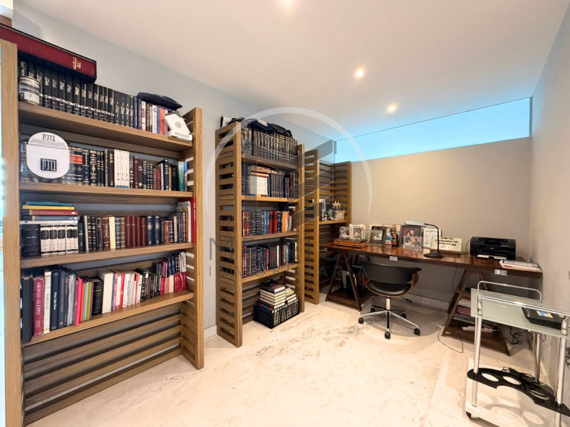 departamento en venta en hacienda el ciervo con bodega y cocina remodelada: