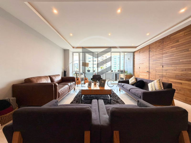 departamento en venta en hacienda el ciervo con bodega y cocina remodelada: