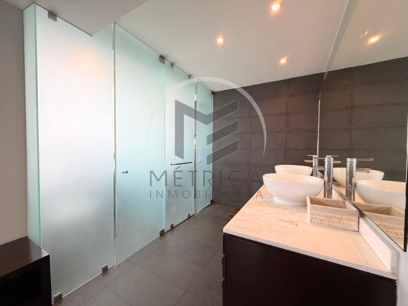 departamento en venta en hacienda el ciervo con bodega y cocina remodelada: