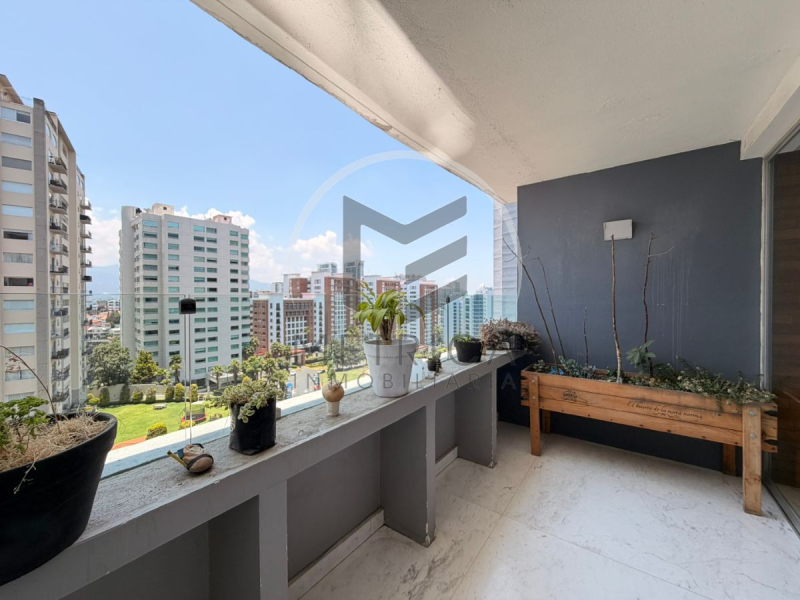 departamento en venta en hacienda el ciervo con bodega y cocina remodelada: