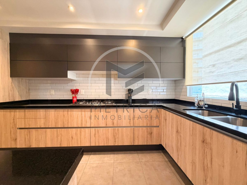 departamento en venta en hacienda el ciervo con bodega y cocina remodelada:
