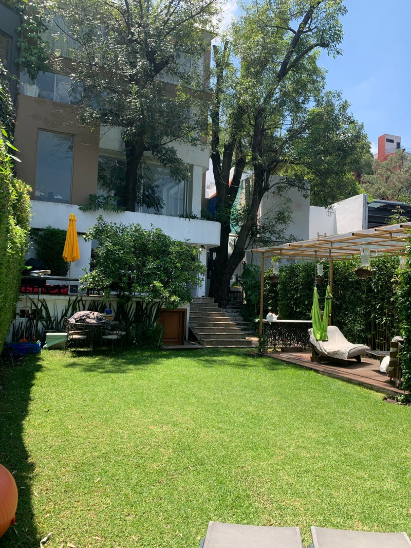 Edificio En Venta En Lomas De Reforma
