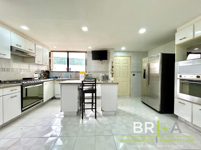 Departamento En Venta En Col. Lomas Country