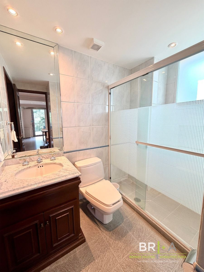 Departamento En Venta Con Terraza En Bosques De Las Lomas