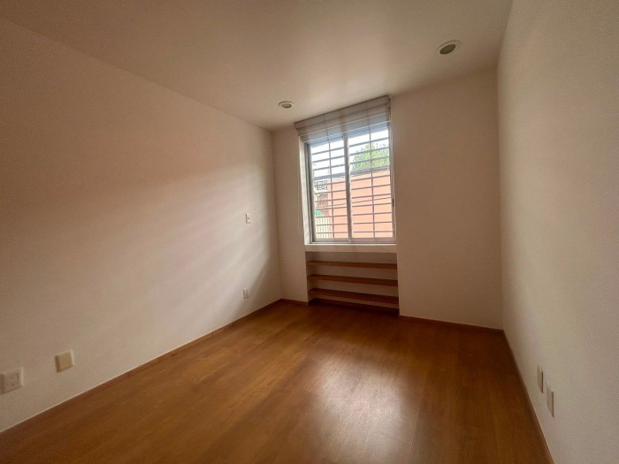 DEPARTAMENTO EN RENTA CON PATIO PRIVADO COL. GENERAL ANAYA