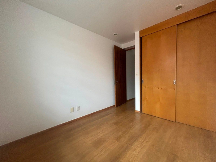 DEPARTAMENTO EN RENTA CON PATIO PRIVADO COL. GENERAL ANAYA