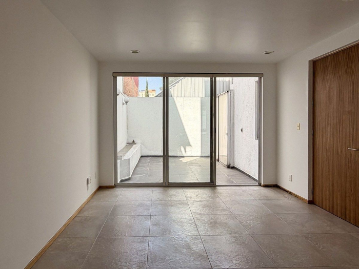 DEPARTAMENTO EN RENTA CON PATIO PRIVADO COL. GENERAL ANAYA
