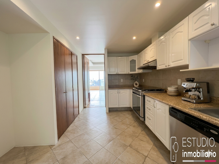 departamento en venta en  lomas country club. la enramada