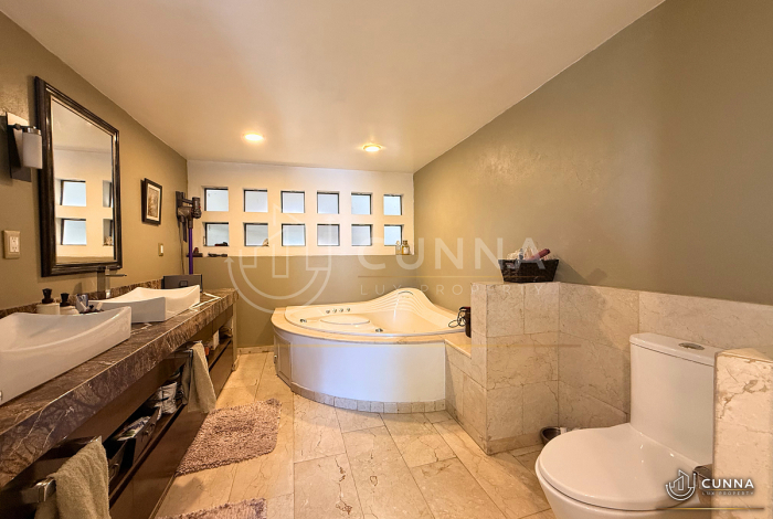 CASA OLIVO EN VENTA