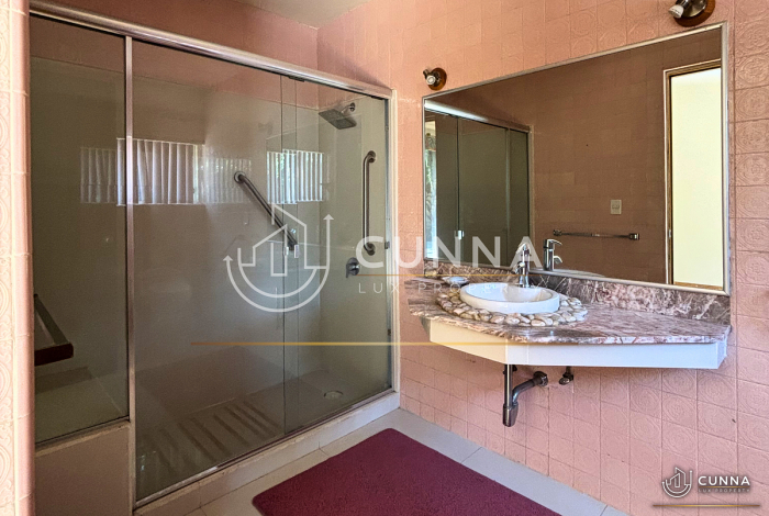 CASA AV. PICACHO EN VENTA