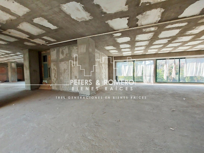 amplia residencia en venta en lomas altas