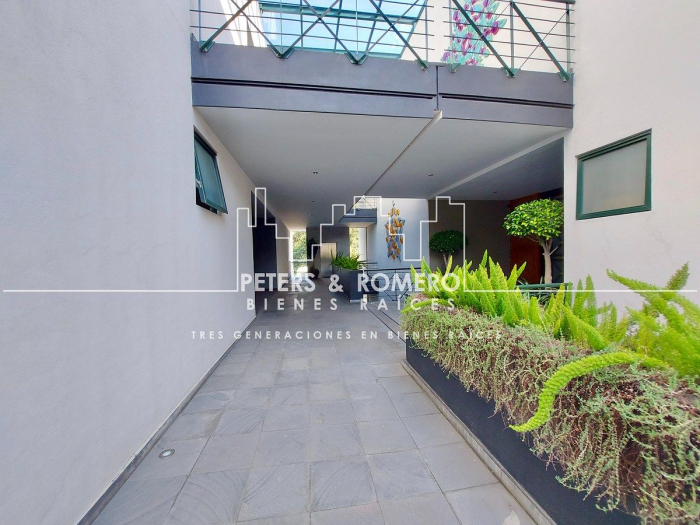 amplia residencia en venta en lomas altas
