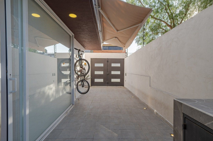 casa en venta, remodelada, en privada, 2 terrazas, en el corazón de cd. satélite