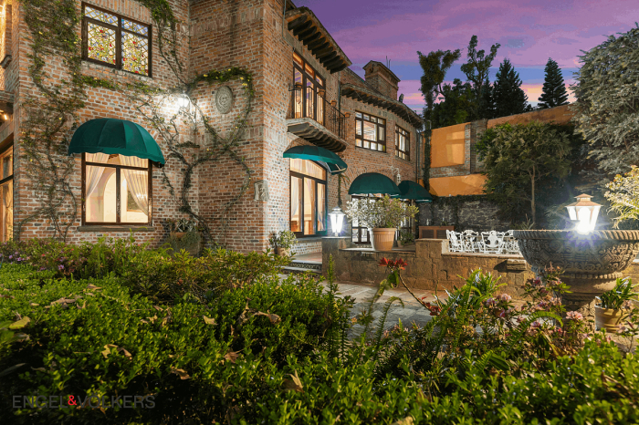 Casa En Venta En Francisco Sosa,Coyoacán.