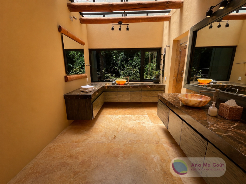 Casa En Venta En Avándaro