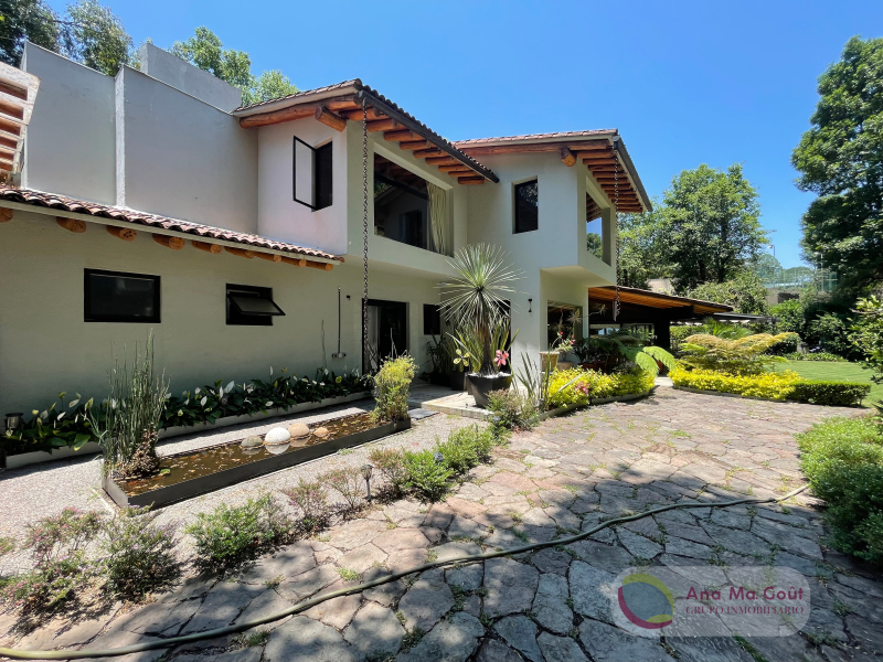 Casa En Venta En Avándaro