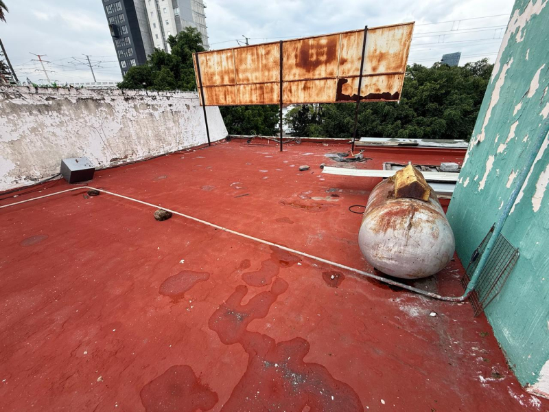 Edificio Para Clínica O Consultorios Sobre Av. Ávila Camacho En Guadalajara